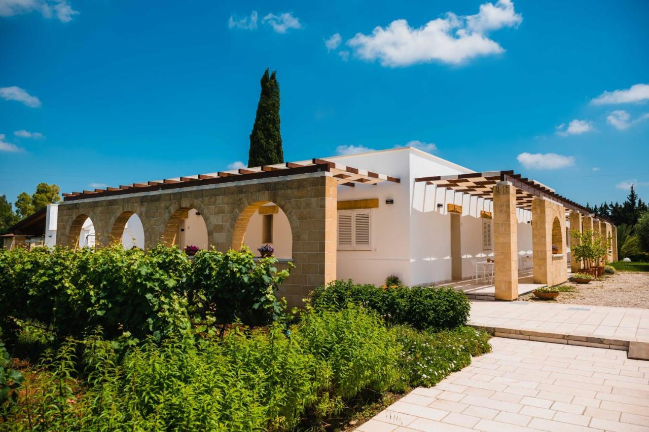 לבראנו Masseria Tenuta Flora Maria מראה חיצוני תמונה